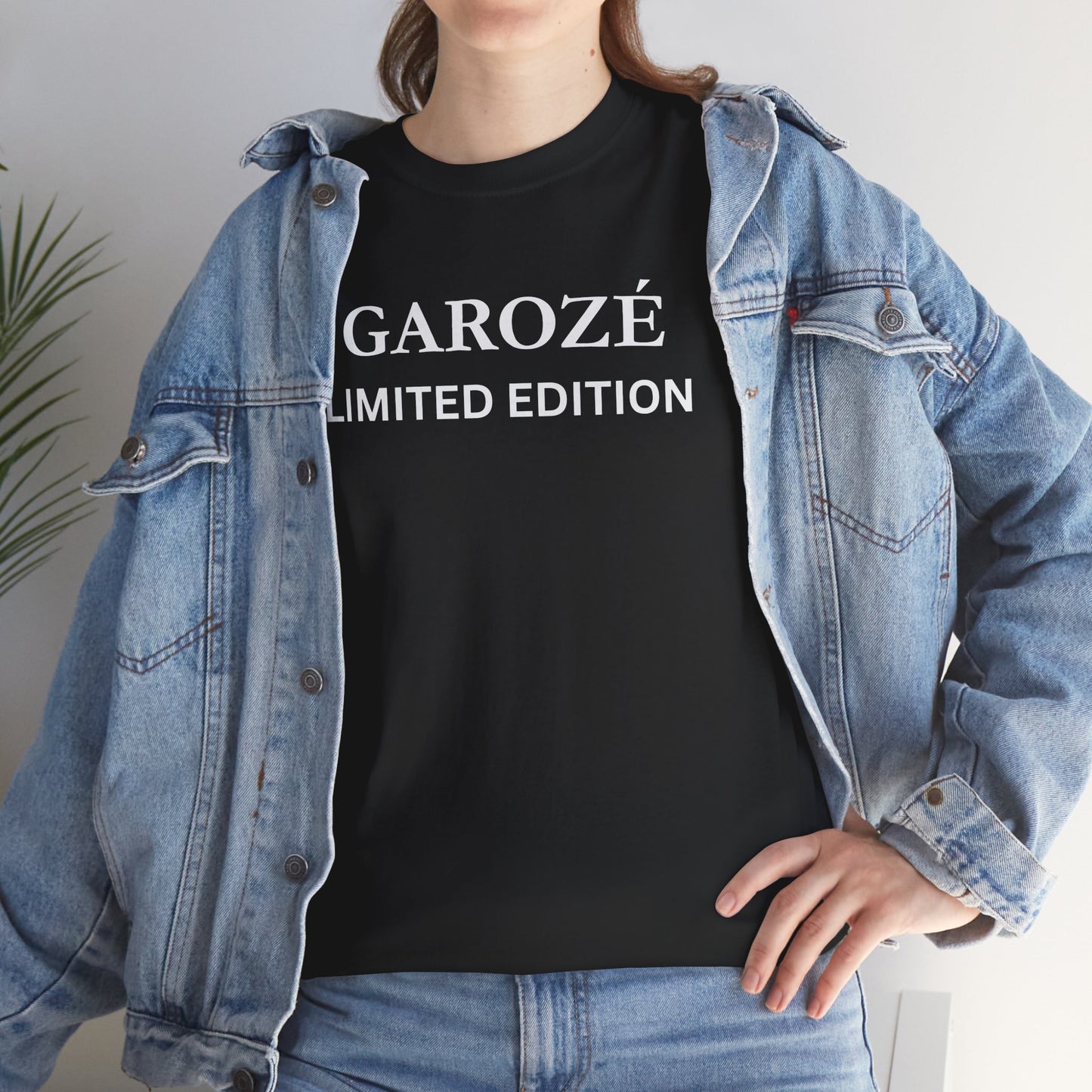 GAROZÉ Embroidered Tee — Noche | GAROZÉ